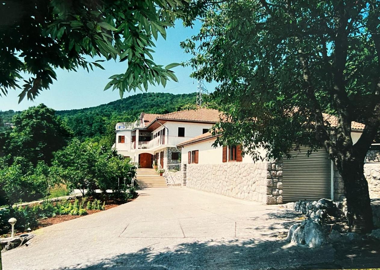 Villa Mittler Ловран Экстерьер фото